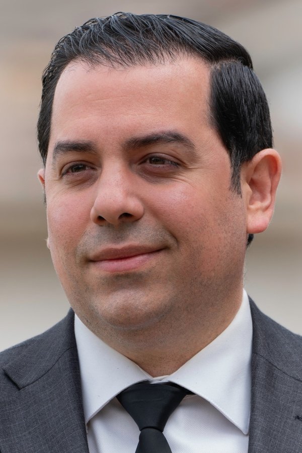 Dustin Kahia
