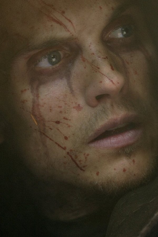 Cursed – S01E07 – Birra in quantità