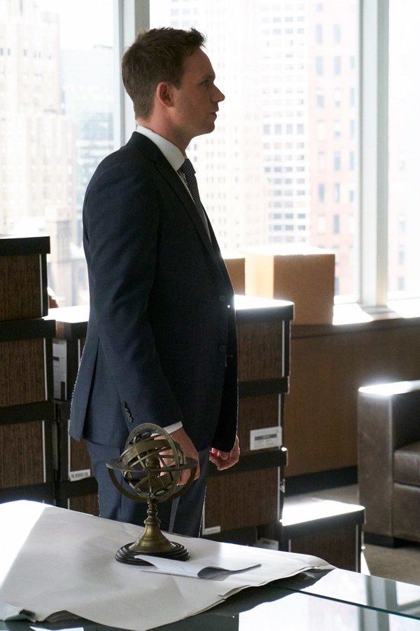 Suits – S07E01 – La posta in gioco