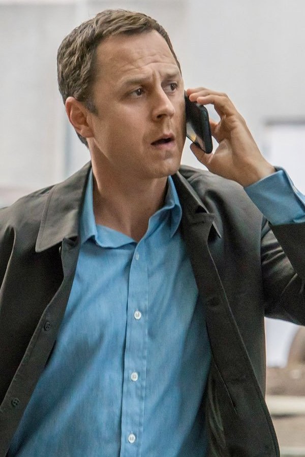 Sneaky Pete – S02E01 – Il sinistro mistero nella camera d’albergo