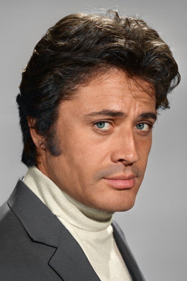 Cüneyt Arkın's headshot