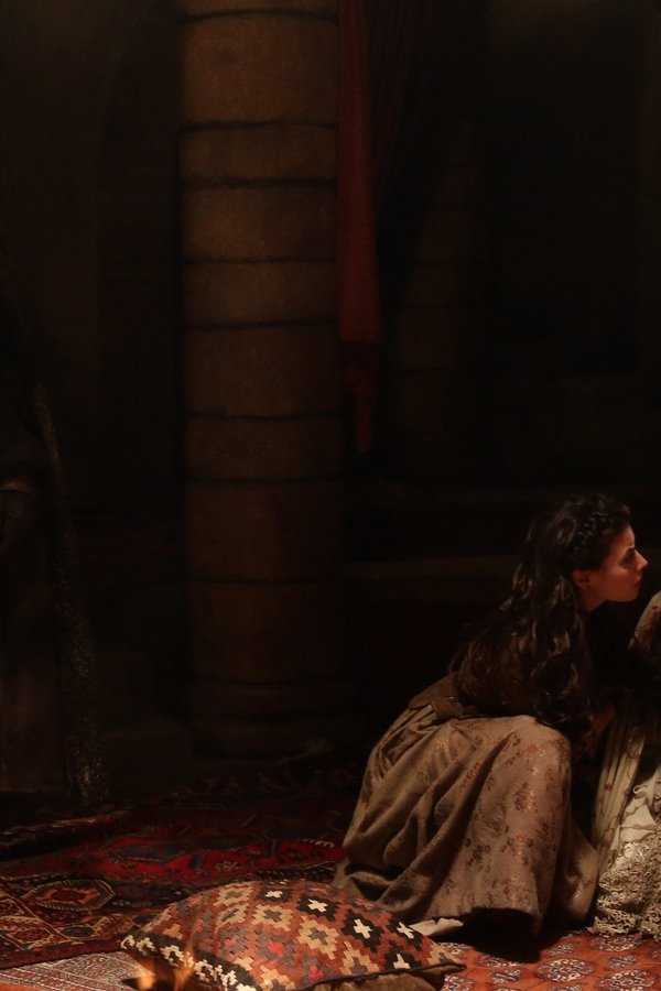 C’era una volta – S02E07 – Figlia della luna