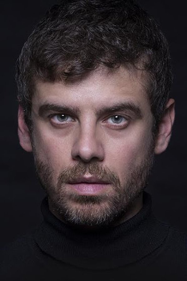 Raúl Amores