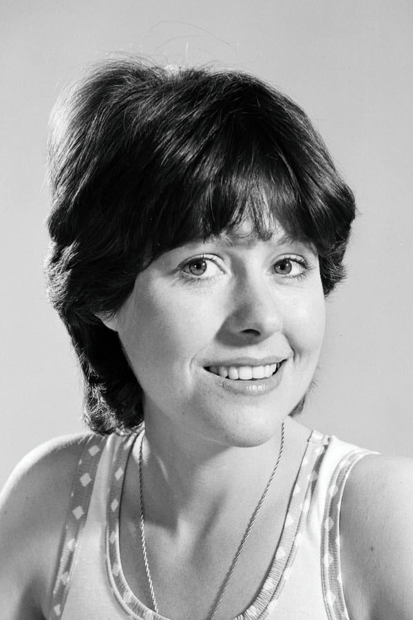 Elisabeth Sladen's headshot
