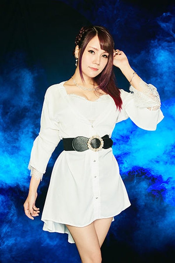 Miho's headshot