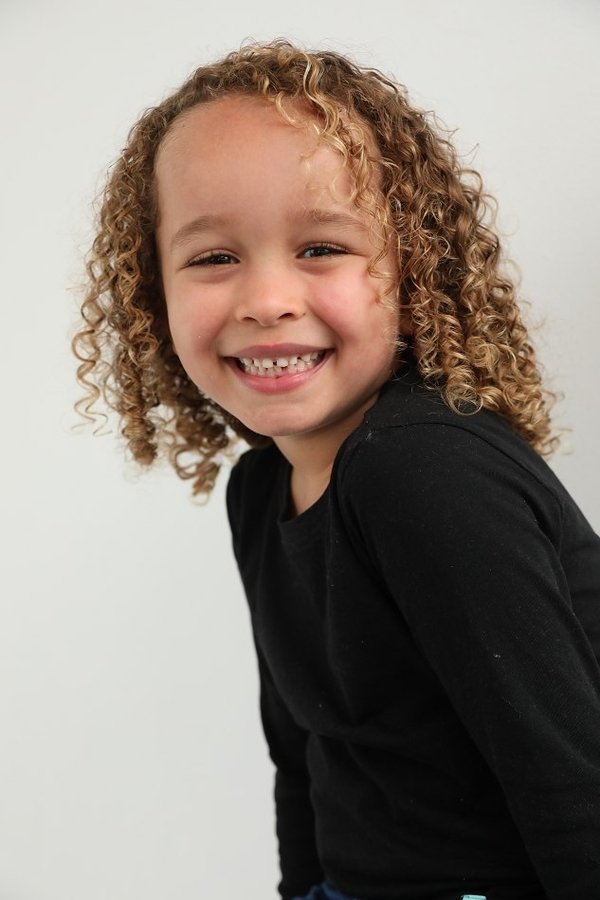 Gia Capouya's headshot