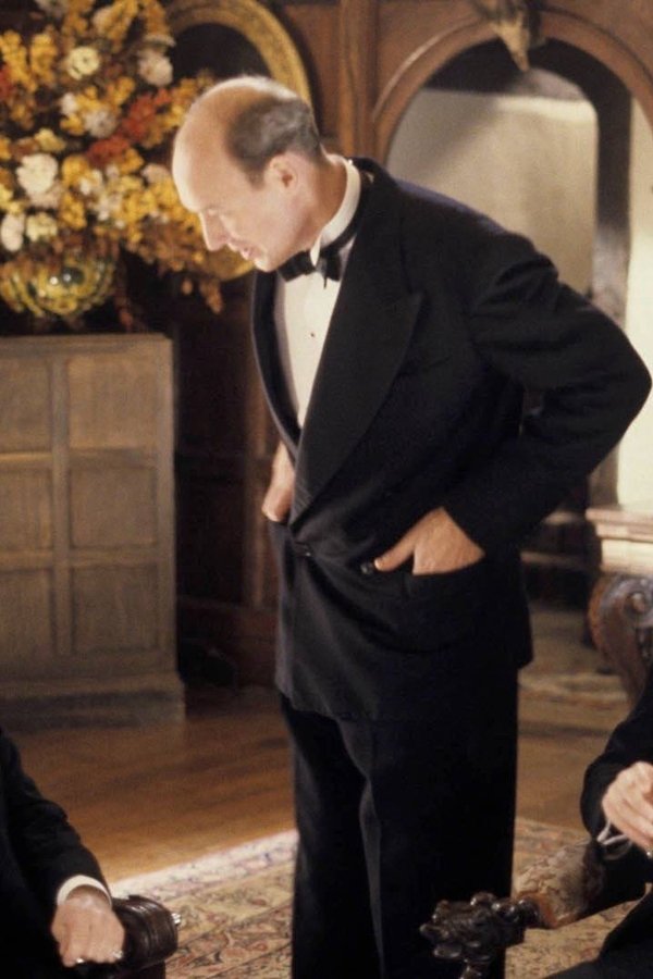 Poirot – S02E09 – Il caso della Stella d’Occidente