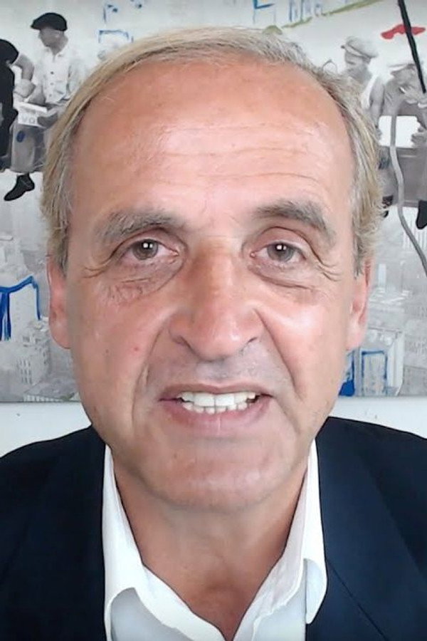 Florian Homm's headshot