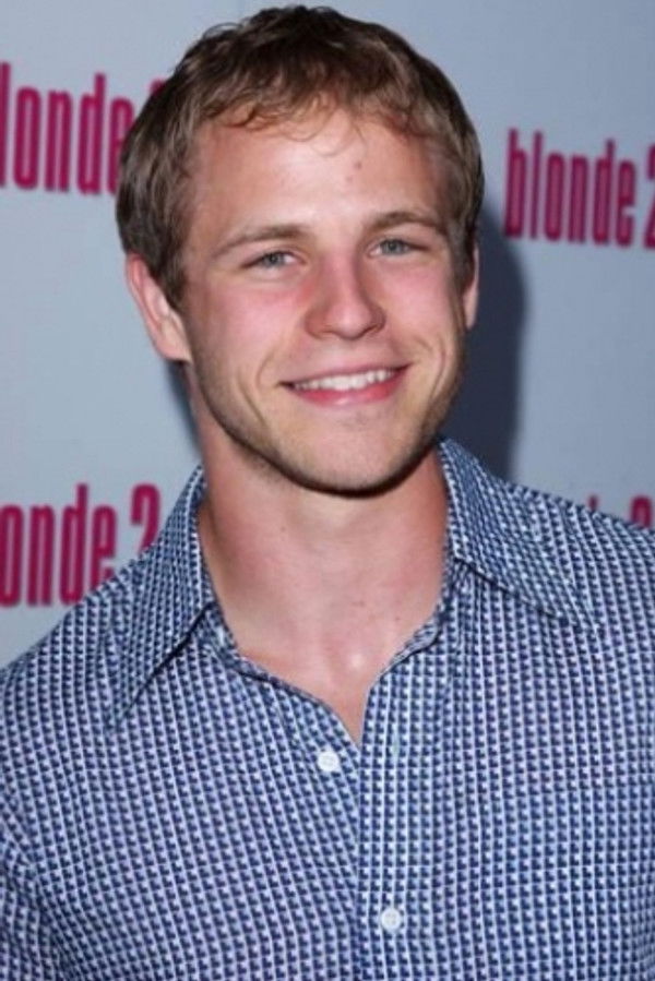 Travis Schiffner's headshot