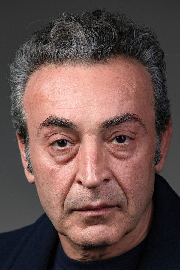 Filippo Luna's headshot