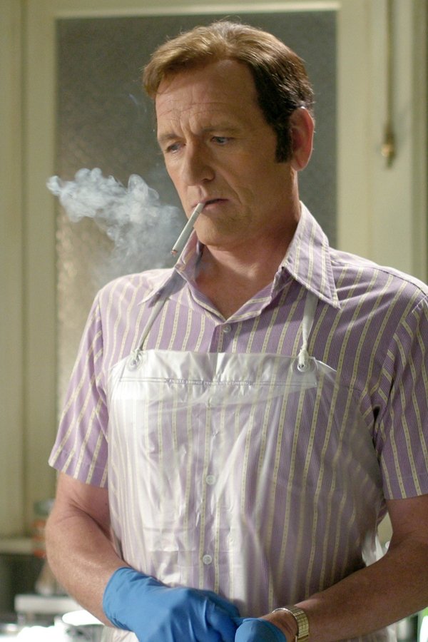 Six Feet Under – S04E09 – Frantumare il grano