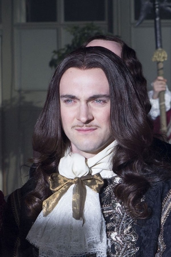 Versailles – S02E01 – Episodio 1