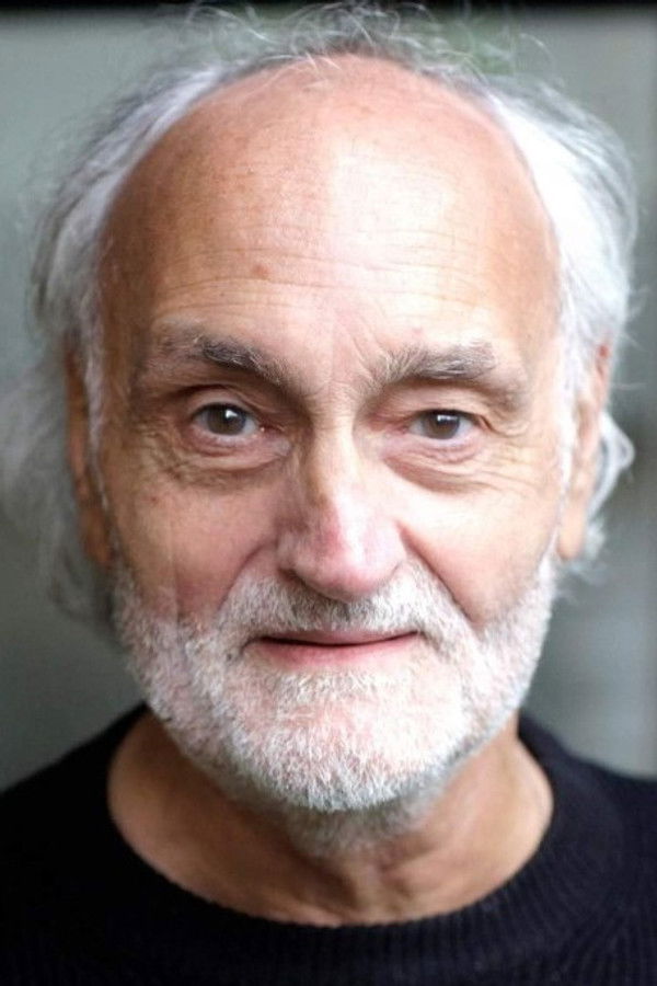 Sidney Kean's headshot