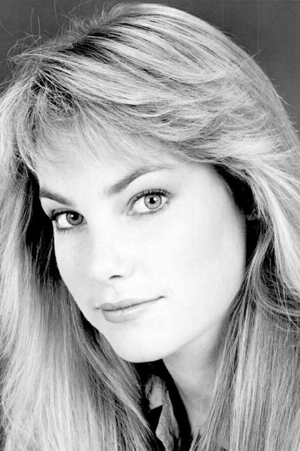 Paula Irvine's headshot