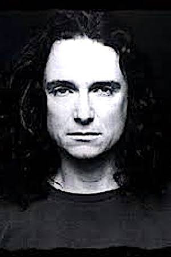 Michael Roe's headshot