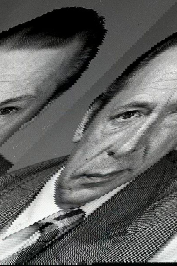 Олег Ефремов