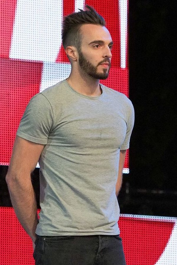 Clément Dumais's headshot