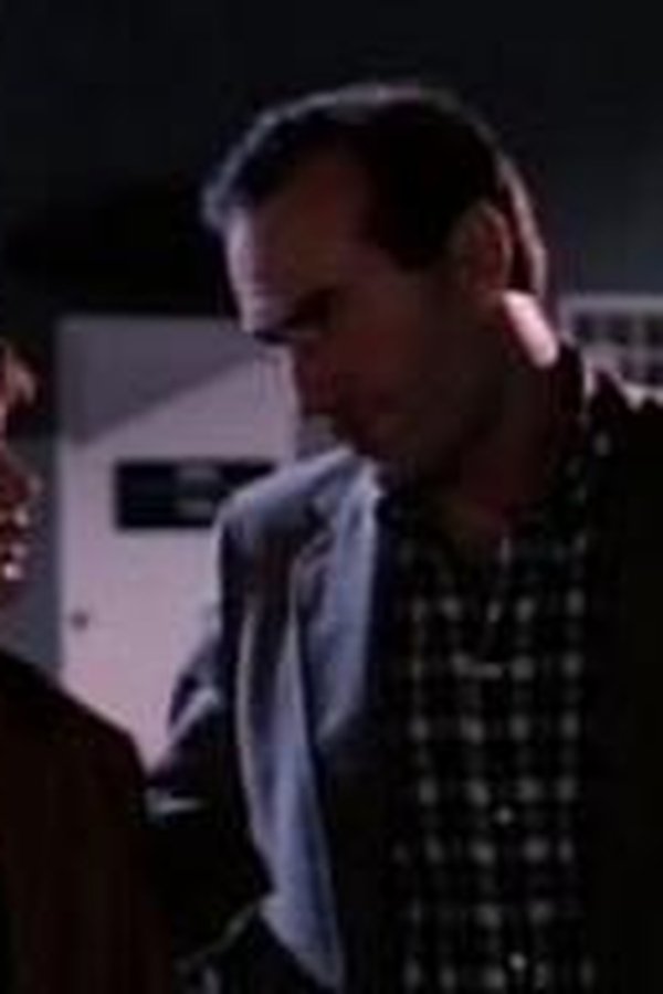 Beverly Hills 90210 – S01E03 – Una Ragazza Troppo Sola