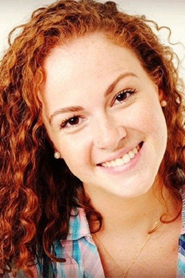 Beatriz Botelho's headshot