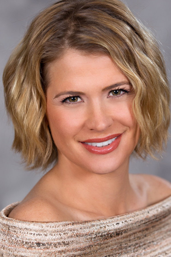 Kristy Swanson's headshot
