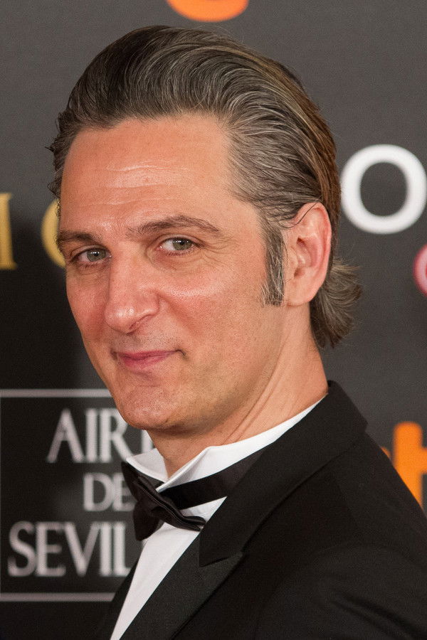 Ernesto Alterio's headshot