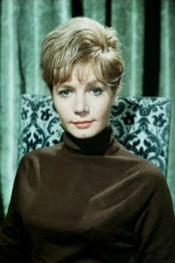 Ann Bell's headshot