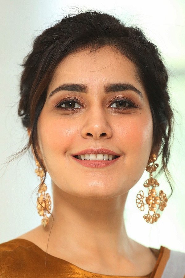 Raashii Khanna's headshot