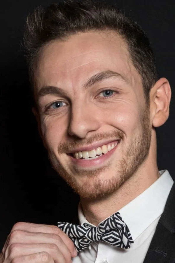 Alex Ramirès's headshot