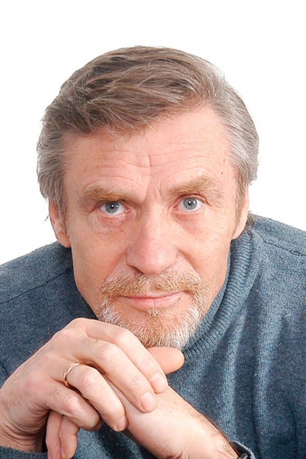 Aleksandr Mikhaylov's headshot