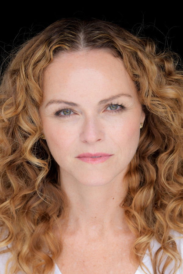 Anna-Louise Plowman's headshot