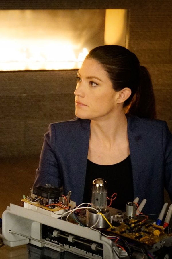 Limitless – S01E20 – Episodio 20