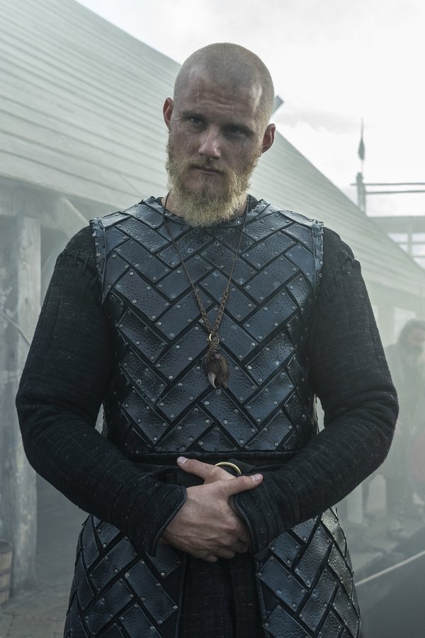 Vikings – S06E03 – Fantasmi, divinità e cani che corrono