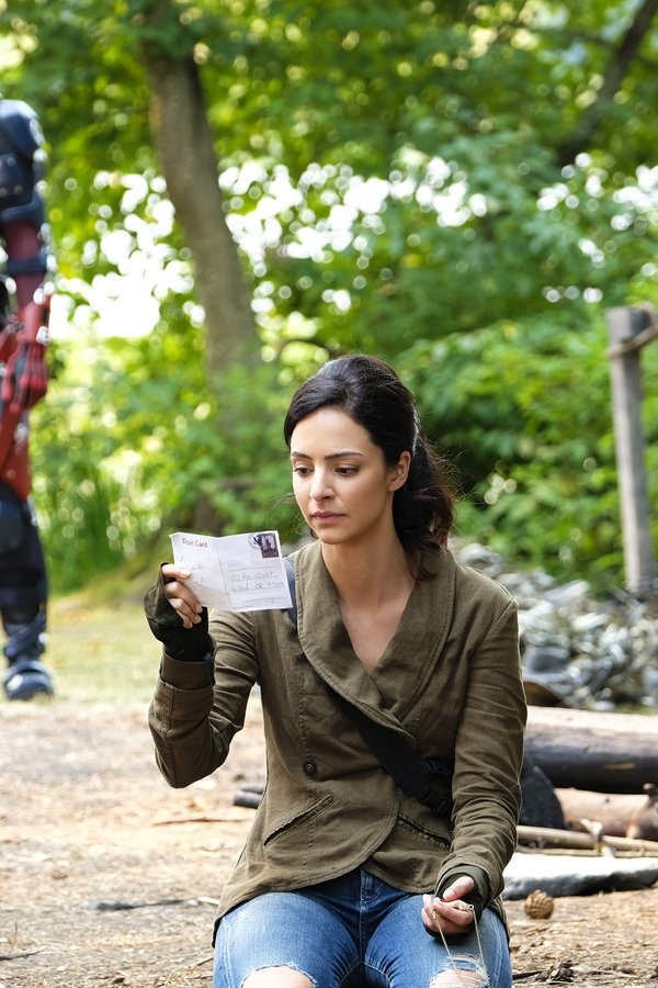 DC’s Legends of Tomorrow – S03E03 – Zari