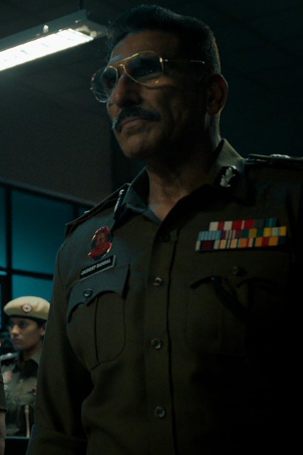 Indian Police Force – S01E01 – Il Raising Day