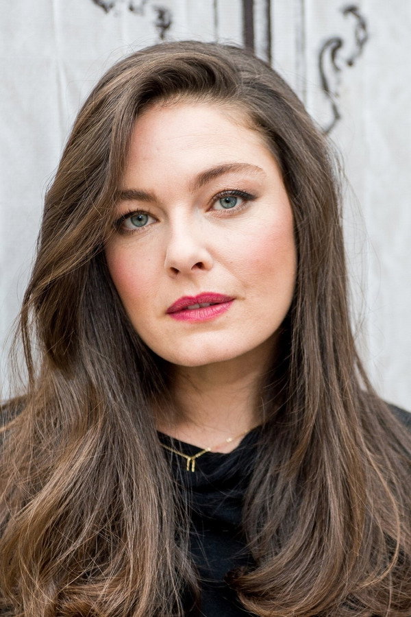 Alexa Davalos's headshot