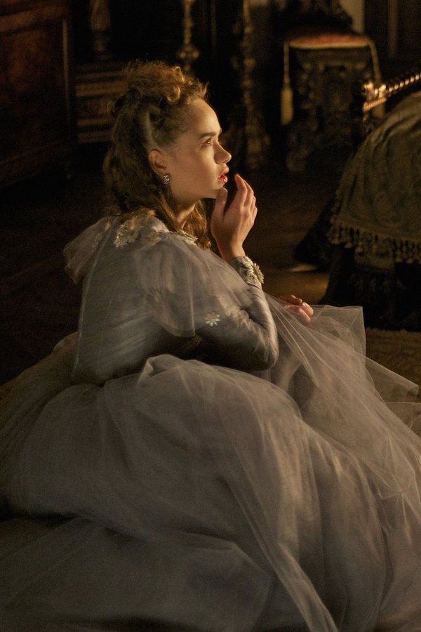 Reign – S03E10 – Ferite che mentono