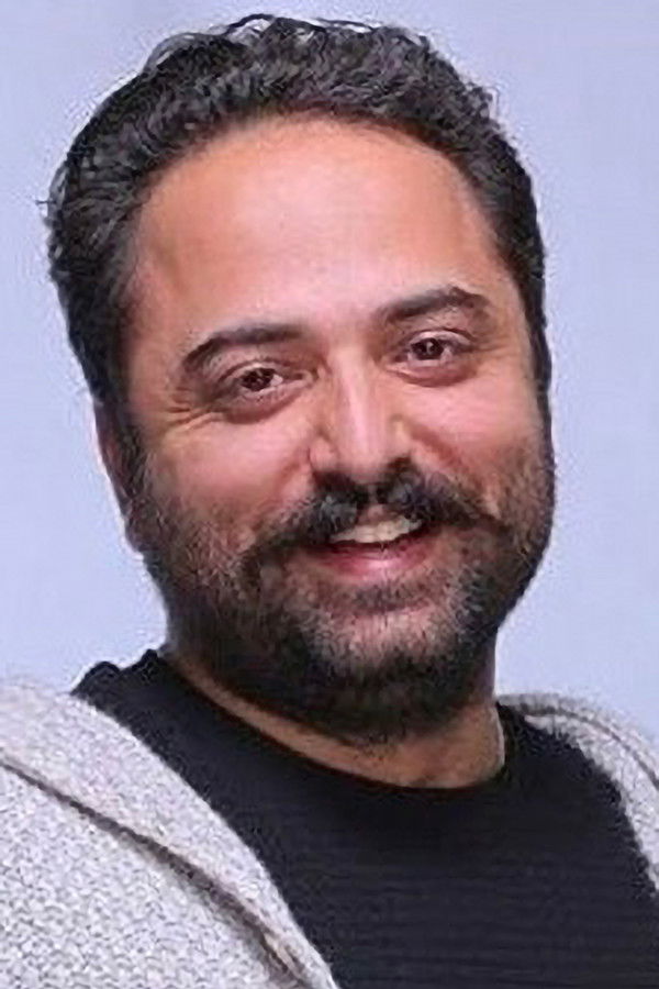 Babak Behshad's headshot