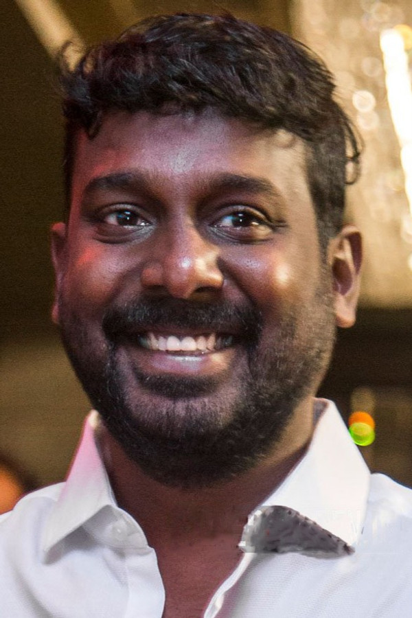 Vijay Vasanth's headshot