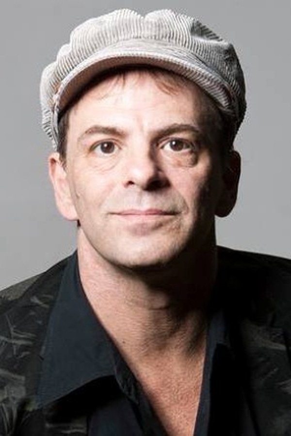 Rodrigo santos's headshot