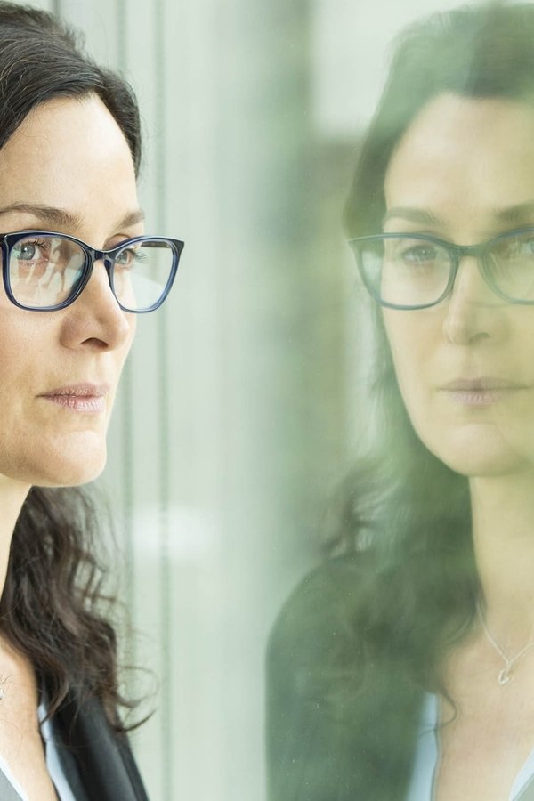 Humans – S02E01 – Episodio 1