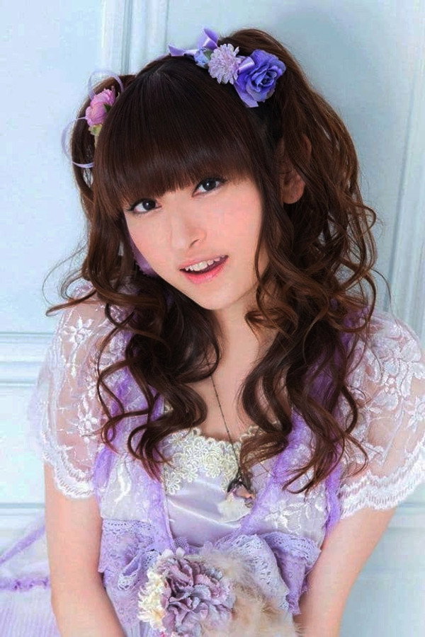 Yukari Tamura's headshot