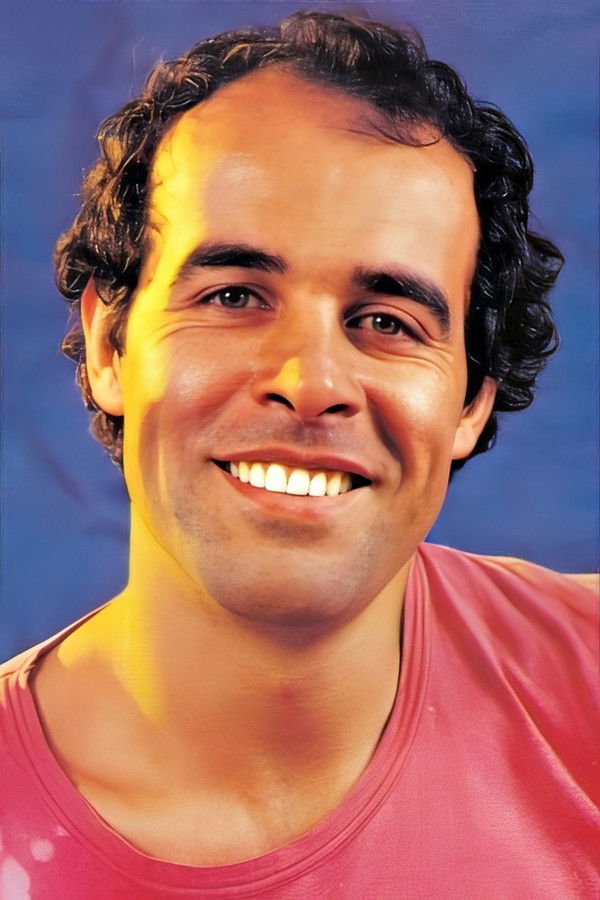 Osmar Prado's headshot
