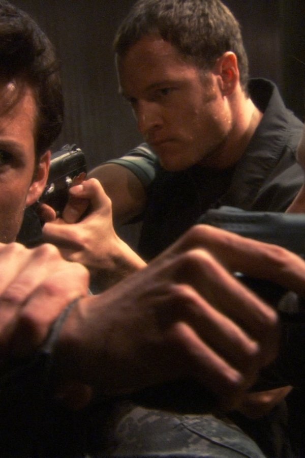 Battlestar Galactica (2004) – S02E06 – Verso casa (1ª parte)