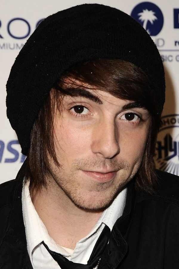 Alex Gaskarth's headshot