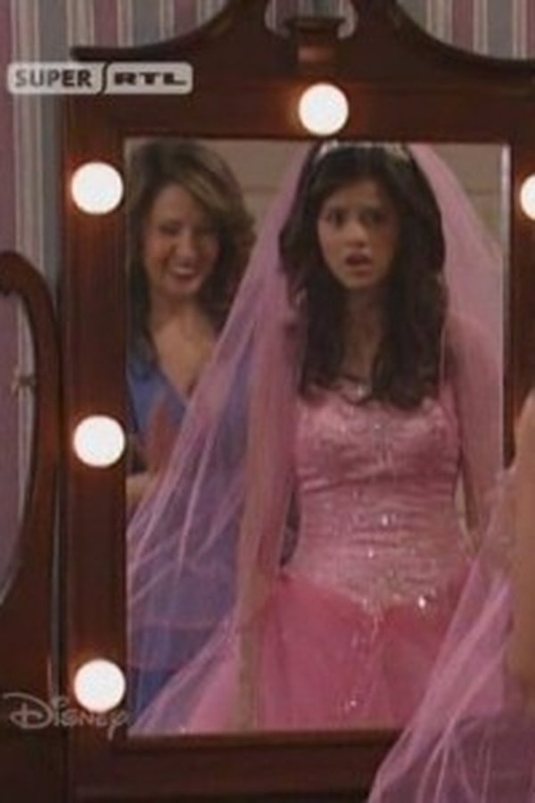I maghi di Waverly – S01E20 – Quinceañera