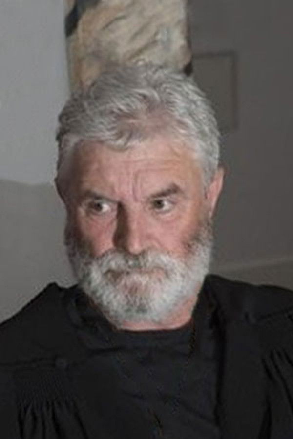 Laurie Ventry's headshot