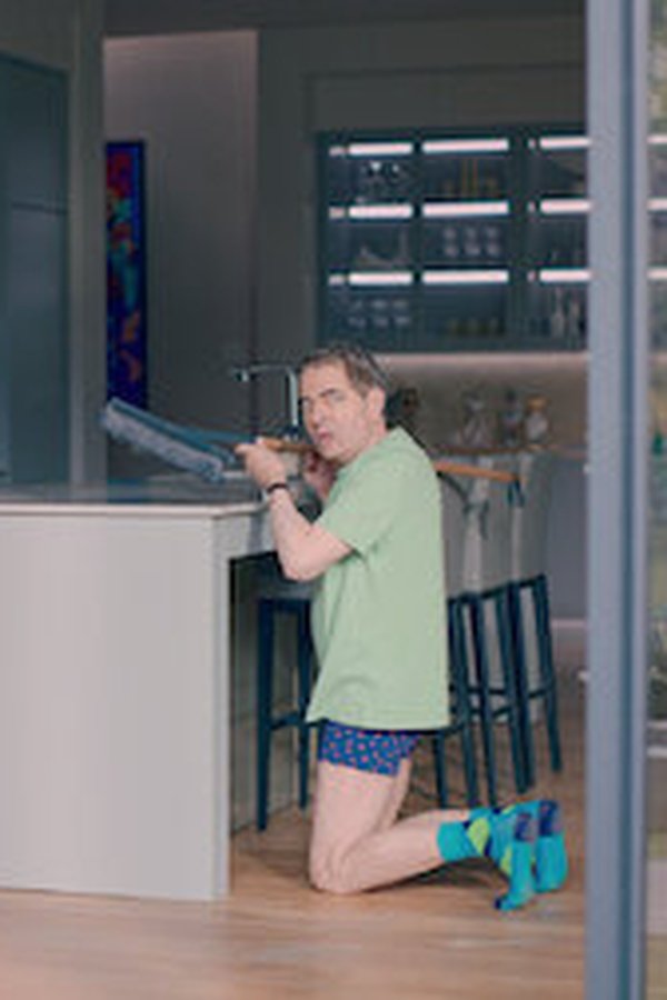 Man Vs Bee – S01E03 – Episodio 3