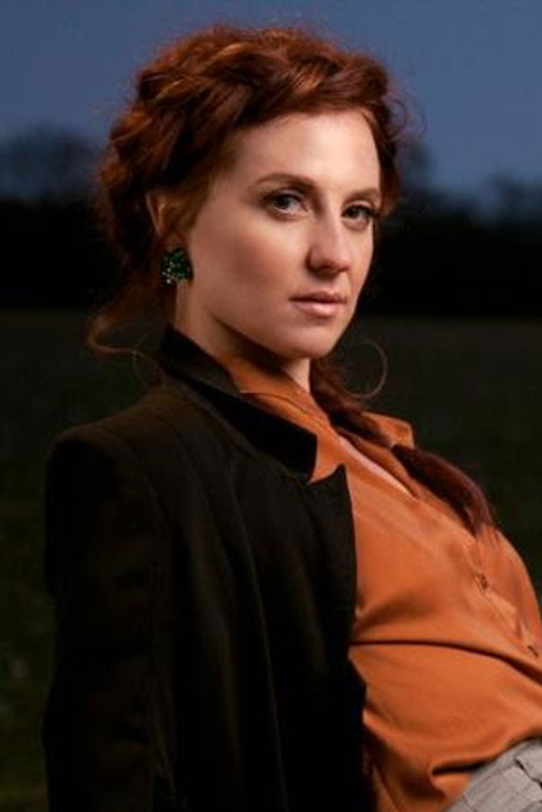 Caitlin Evanson's headshot