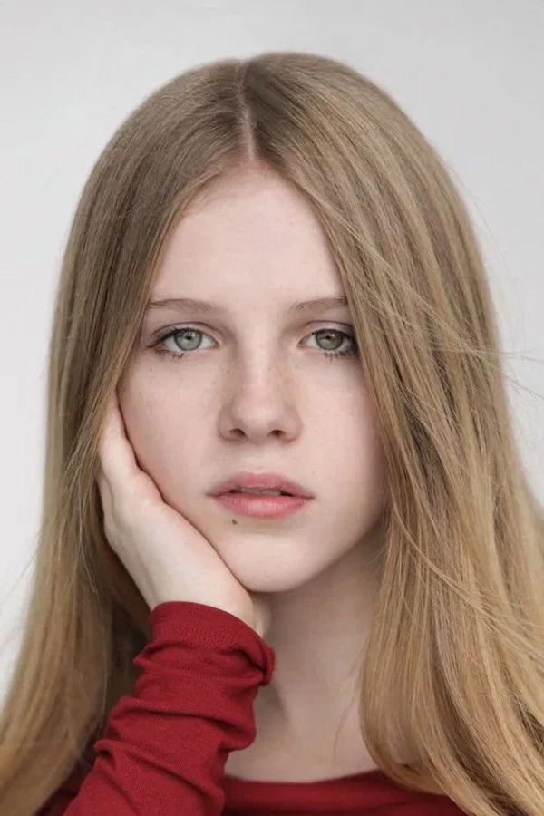 Alyla Browne's headshot