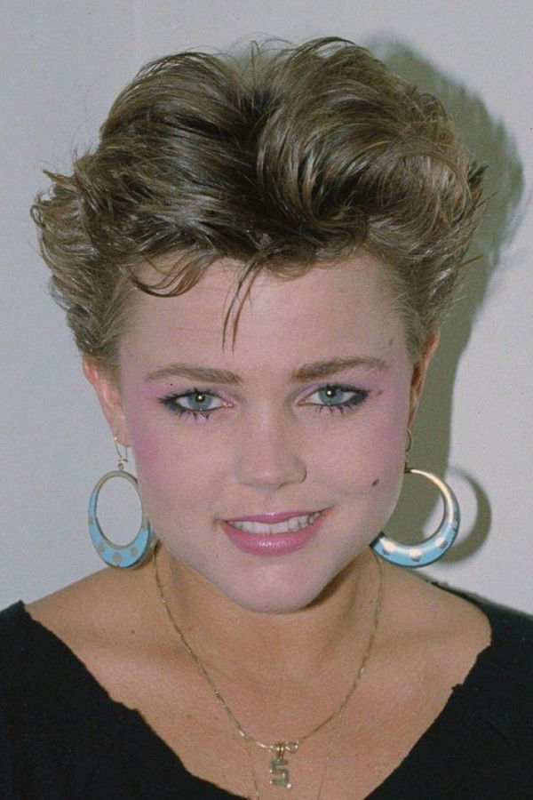 Belinda Carlisle's headshot